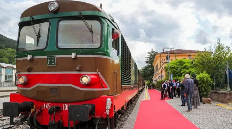 O Trem de Dante trem histórico refaz trajeto percorrido pelo poeta italiano