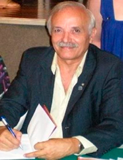 Poeta José Valdir é homenageado com estrela pela Confraria Amigos do Buraco do Candiru